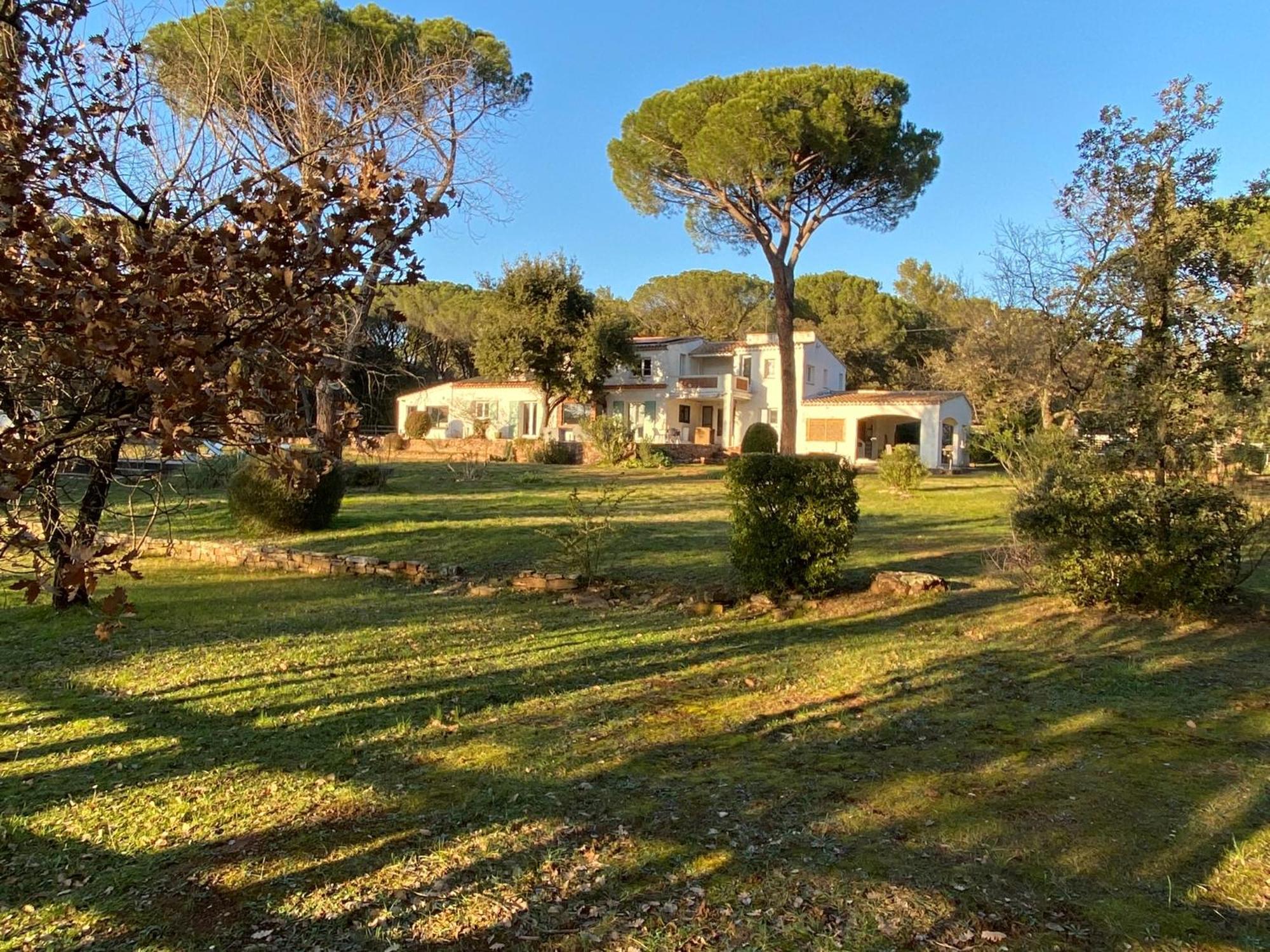 Residence Gabrielle Le Cannet Des Maures Kültér fotó